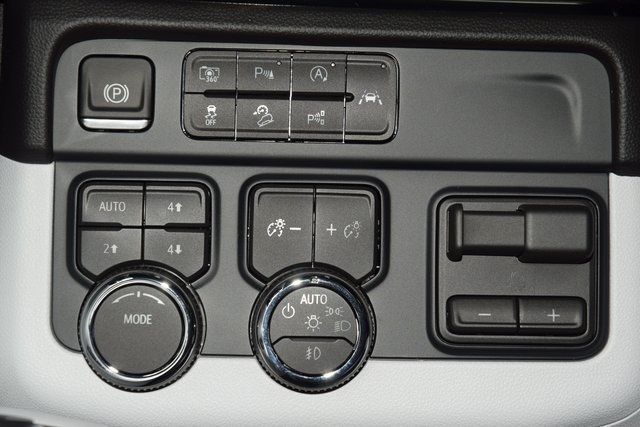 2026 Chevrolet Suburban 4WD 4dr Premier - 22922949 - 34