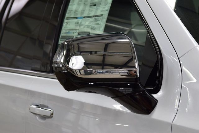 2026 Chevrolet Suburban 4WD 4dr Premier - 22984499 - 16