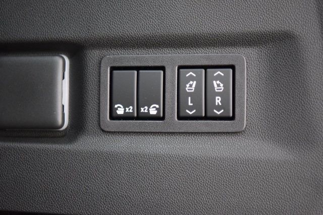 2026 Chevrolet Suburban 4WD 4dr Premier - 22984499 - 23