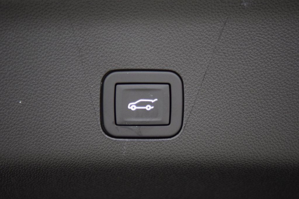 2026 Chevrolet Suburban 4WD 4dr Premier - 22984499 - 25