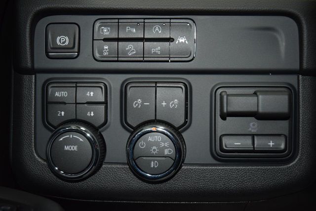 2026 Chevrolet Suburban 4WD 4dr Premier - 22984499 - 34