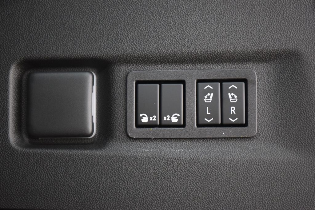2026 Chevrolet Suburban 4WD 4dr Premier - 23062859 - 25