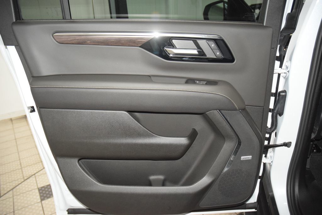 2026 Chevrolet Suburban 4WD 4dr Premier - 23062859 - 46