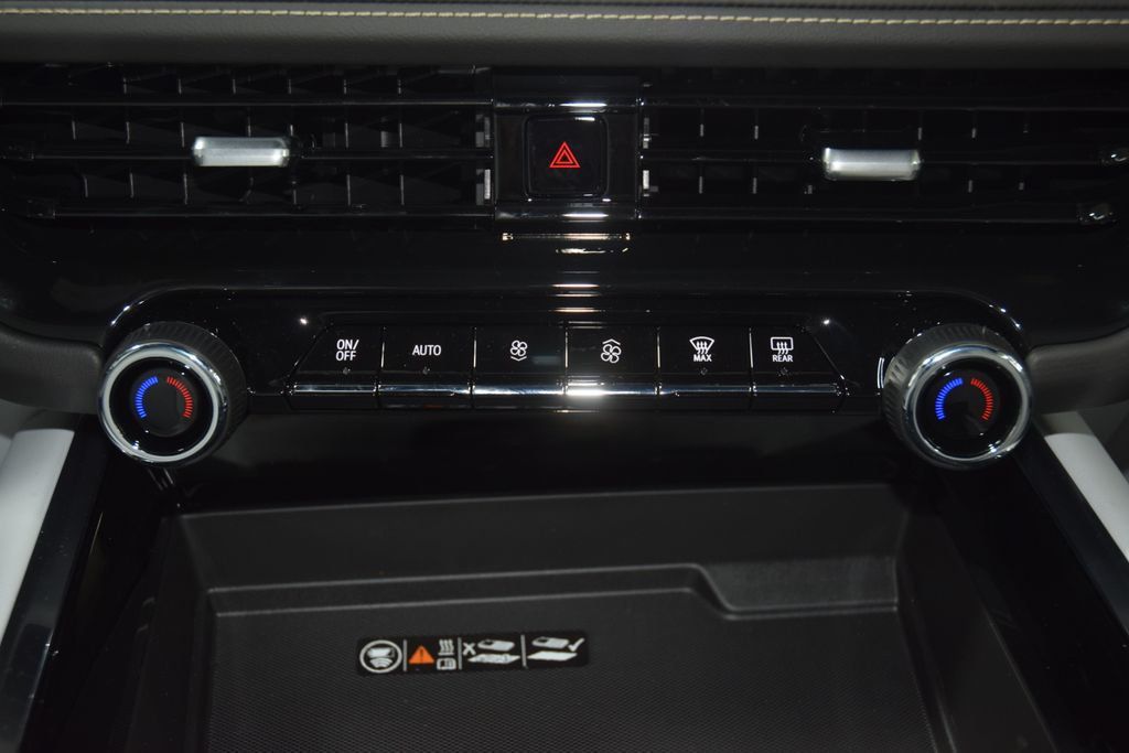 2026 Chevrolet Suburban 4WD 4dr Premier - 23064390 - 34