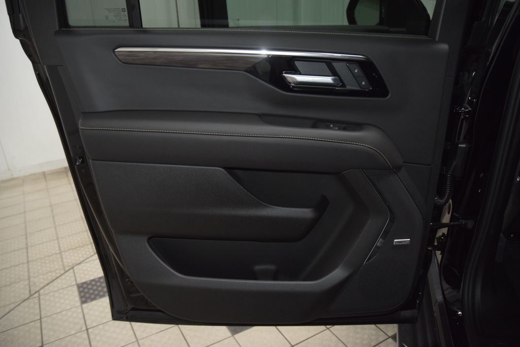 2026 Chevrolet Suburban 4WD 4dr Premier - 23065859 - 46