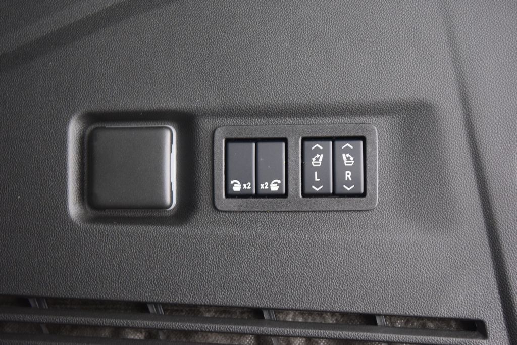 2026 Chevrolet Suburban 4WD 4dr Premier - 23065876 - 25