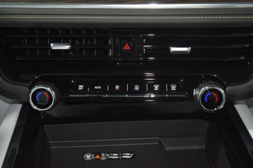 2026 Chevrolet Suburban 4WD 4dr Premier - 23065876 - 33
