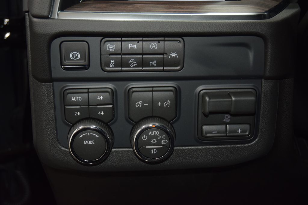 2026 Chevrolet Suburban 4WD 4dr Premier - 23065888 - 35