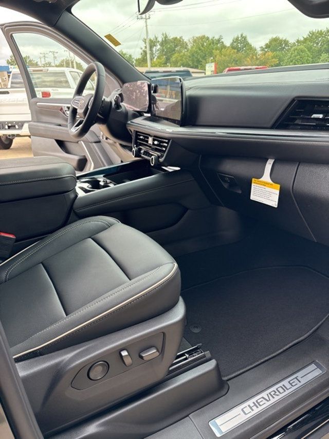 2026 Chevrolet Suburban 4WD 4dr Premier - 22920947 - 25