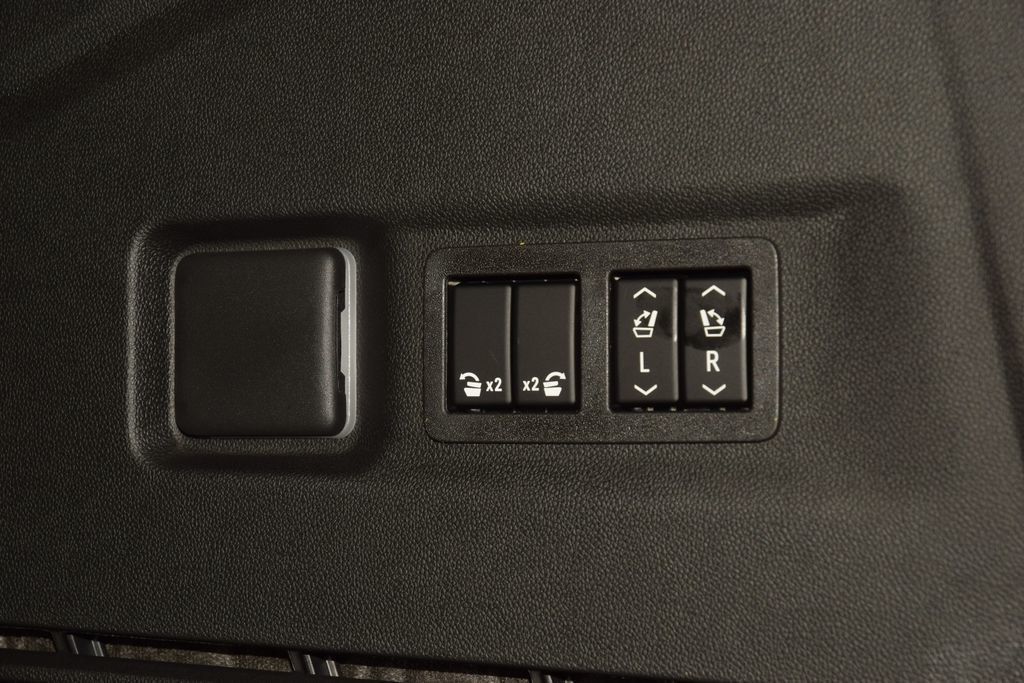 2026 Chevrolet Suburban 4WD 4dr RST - 23035791 - 23