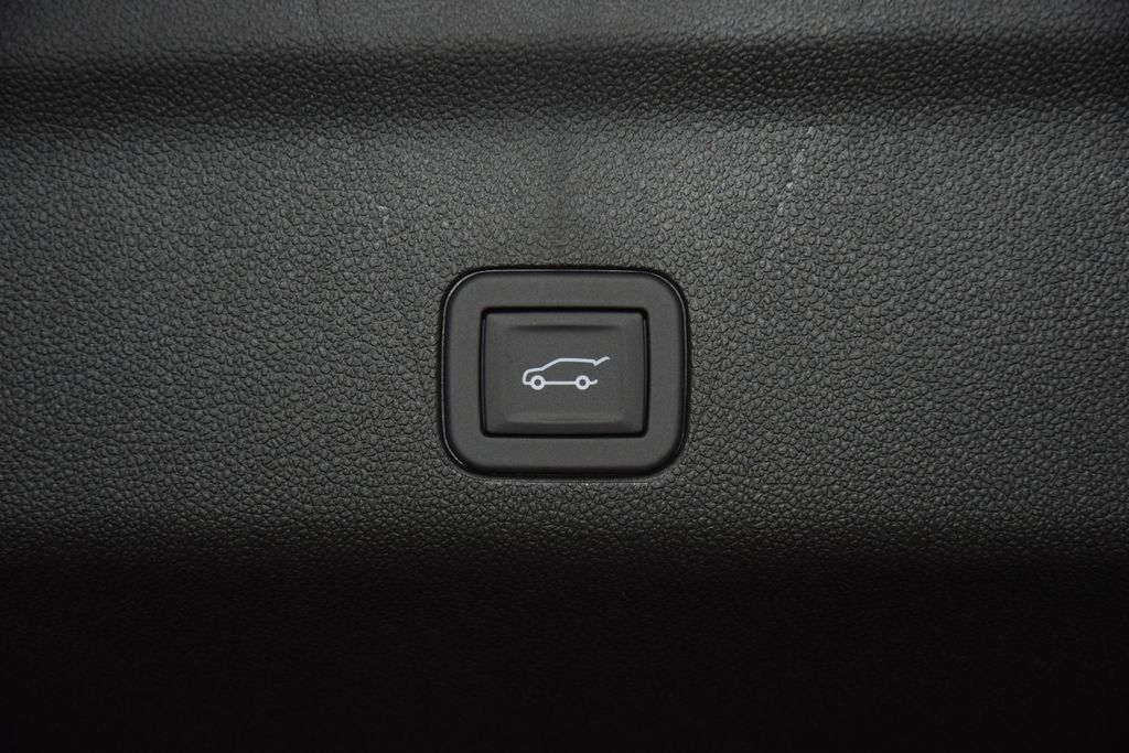 2026 Chevrolet Suburban 4WD 4dr RST - 23035791 - 25