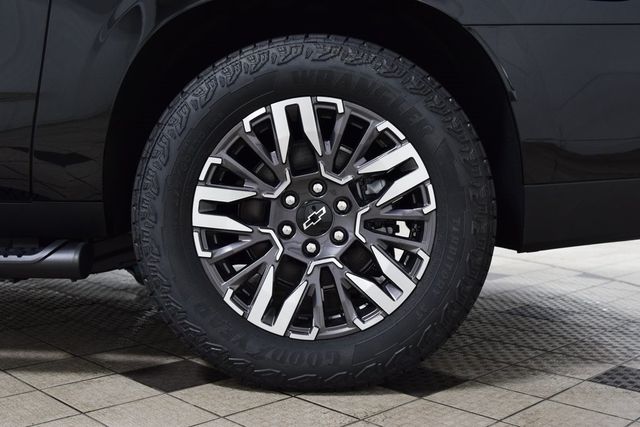 2026 Chevrolet Suburban 4WD 4dr Z71 - 22951991 - 27