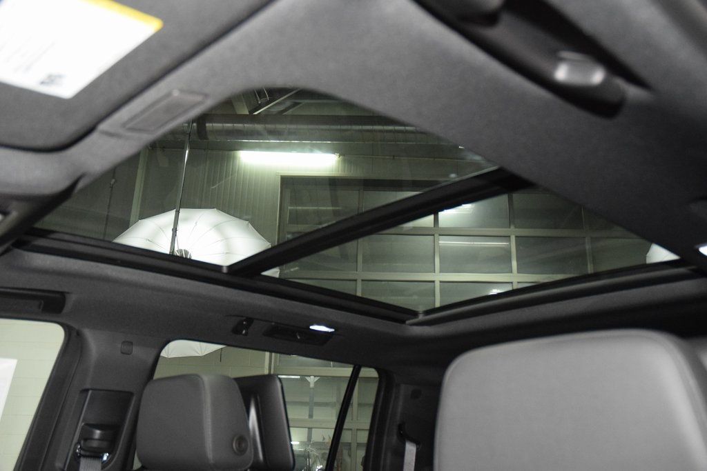 2026 Chevrolet Suburban 4WD 4dr Z71 - 22951991 - 52