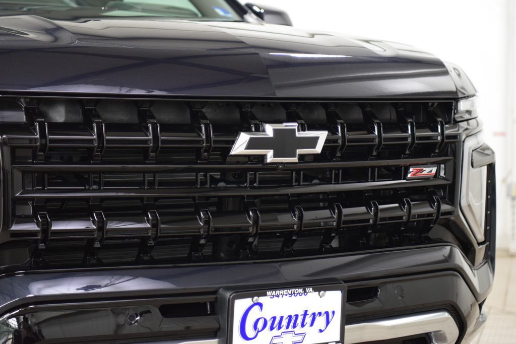 2026 Chevrolet Suburban 4WD 4dr Z71 - 23048069 - 10