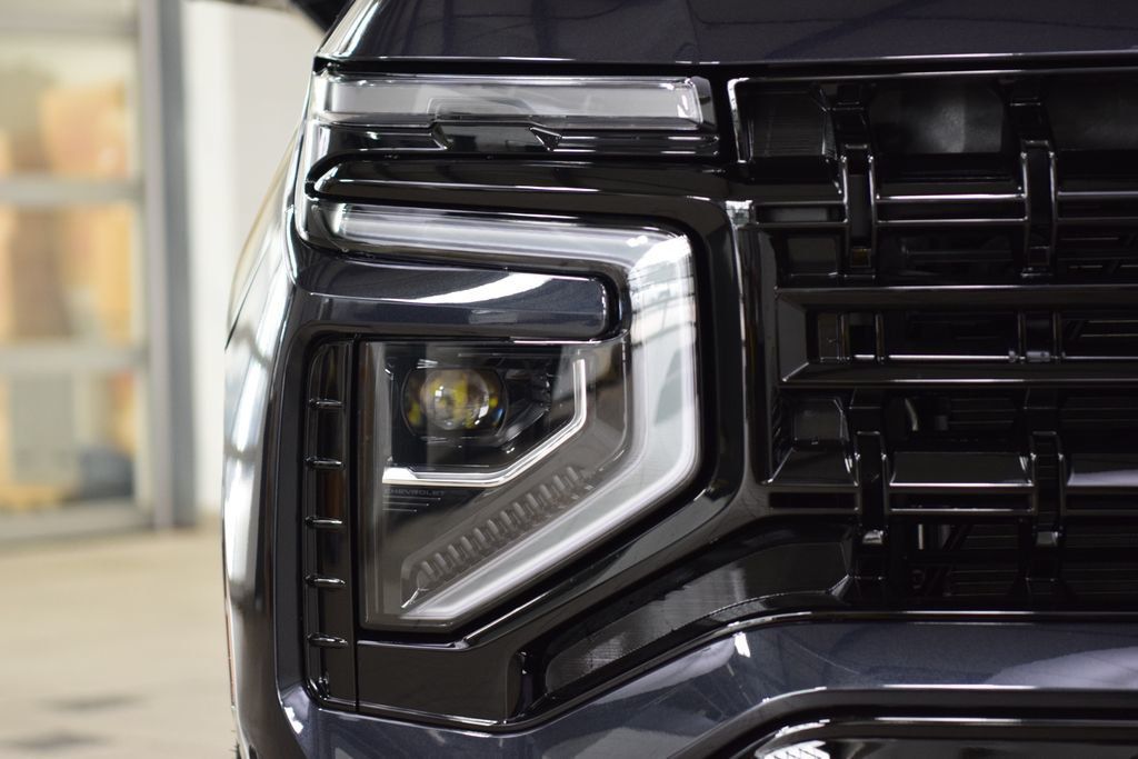 2026 Chevrolet Suburban 4WD 4dr Z71 - 23048069 - 11