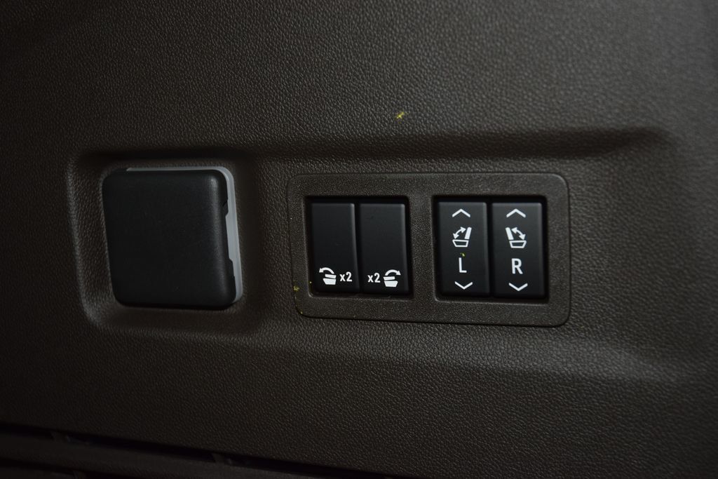 2026 Chevrolet Suburban 4WD 4dr Z71 - 23048069 - 23