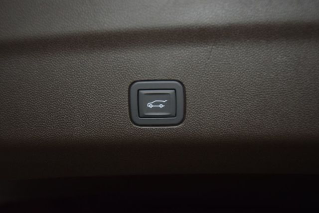 2026 Chevrolet Suburban 4WD 4dr Z71 - 23048069 - 25