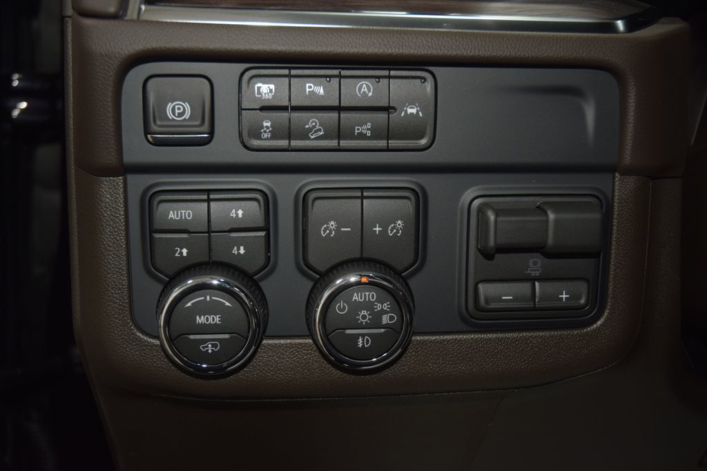 2026 Chevrolet Suburban 4WD 4dr Z71 - 23048069 - 34