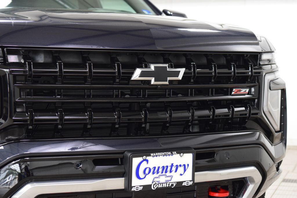 2026 Chevrolet Suburban 4WD 4dr Z71 - 23071435 - 13