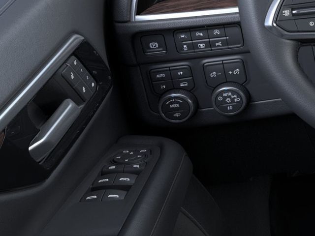 2026 Chevrolet Suburban LT - 23083294 - 21
