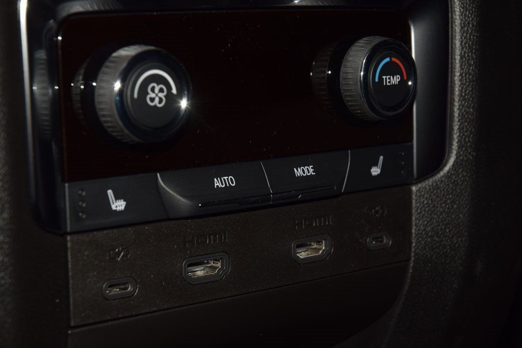 2026 Chevrolet Tahoe 4WD 4dr High Country - 22911445 - 42