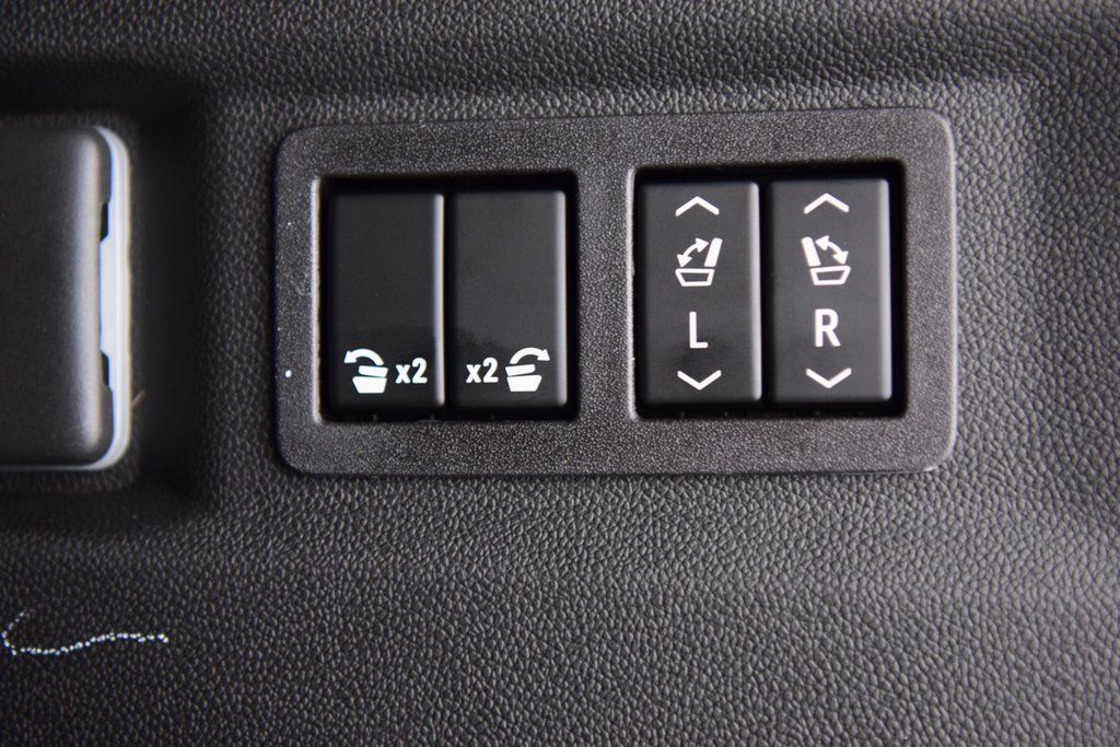 2026 Chevrolet Tahoe 4WD 4dr High Country - 22984594 - 25