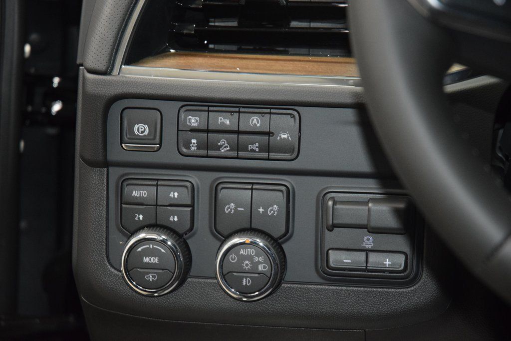 2026 Chevrolet Tahoe 4WD 4dr High Country - 22984594 - 35