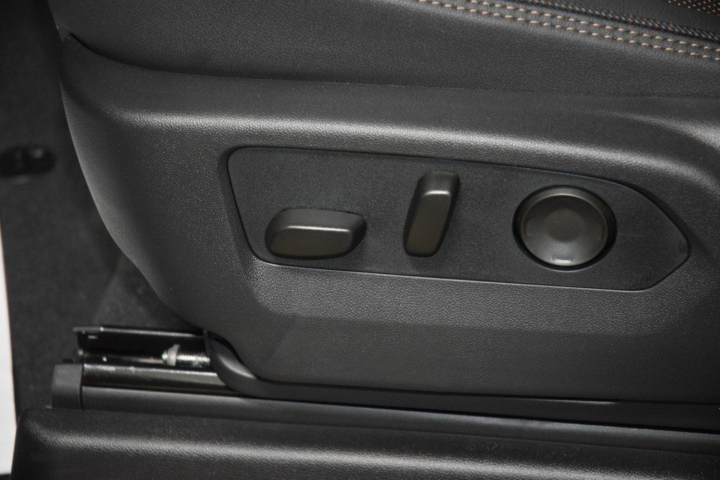 2026 Chevrolet Tahoe 4WD 4dr High Country - 22984594 - 40