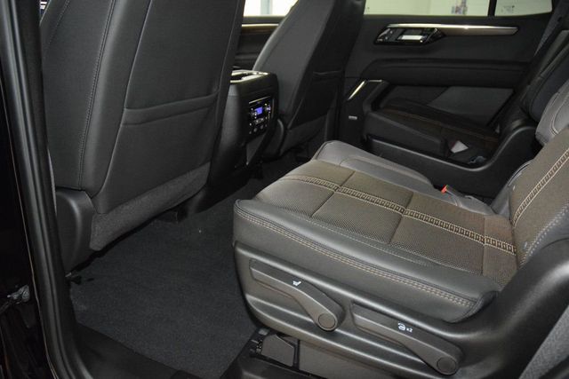 2026 Chevrolet Tahoe 4WD 4dr High Country - 22984594 - 42