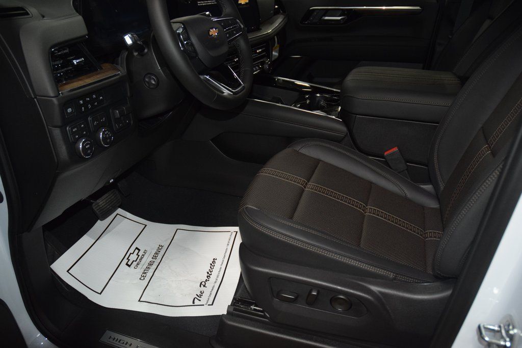 2026 Chevrolet Tahoe 4WD 4dr High Country - 22984615 - 38