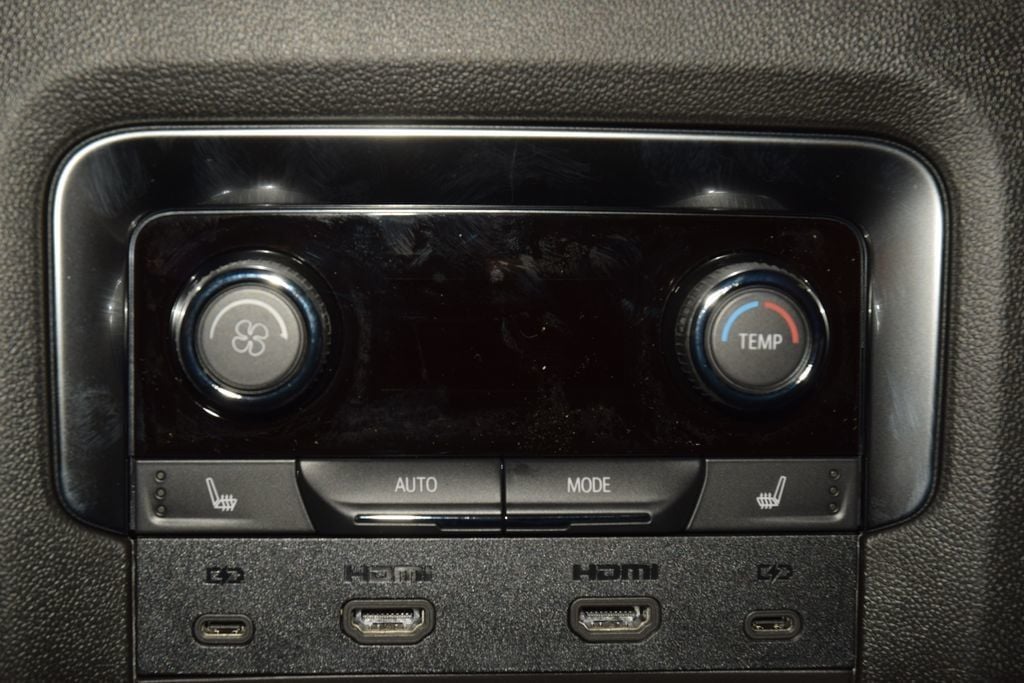 2026 Chevrolet Tahoe 4WD 4dr High Country - 23024090 - 43
