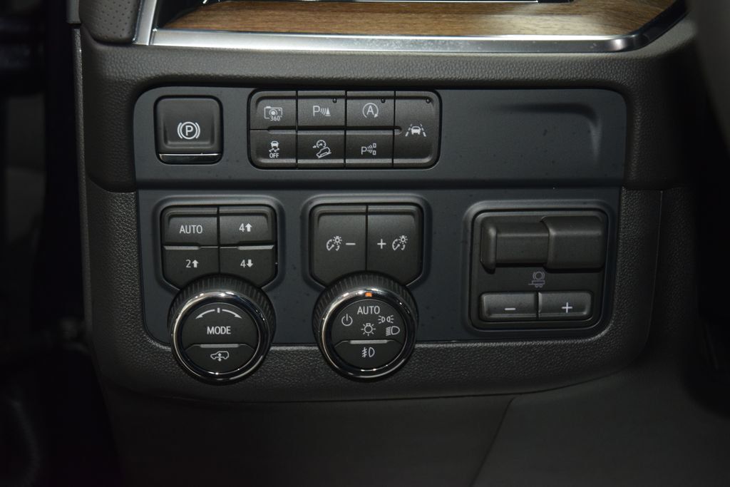 2026 Chevrolet Tahoe 4WD 4dr High Country - 23051723 - 35