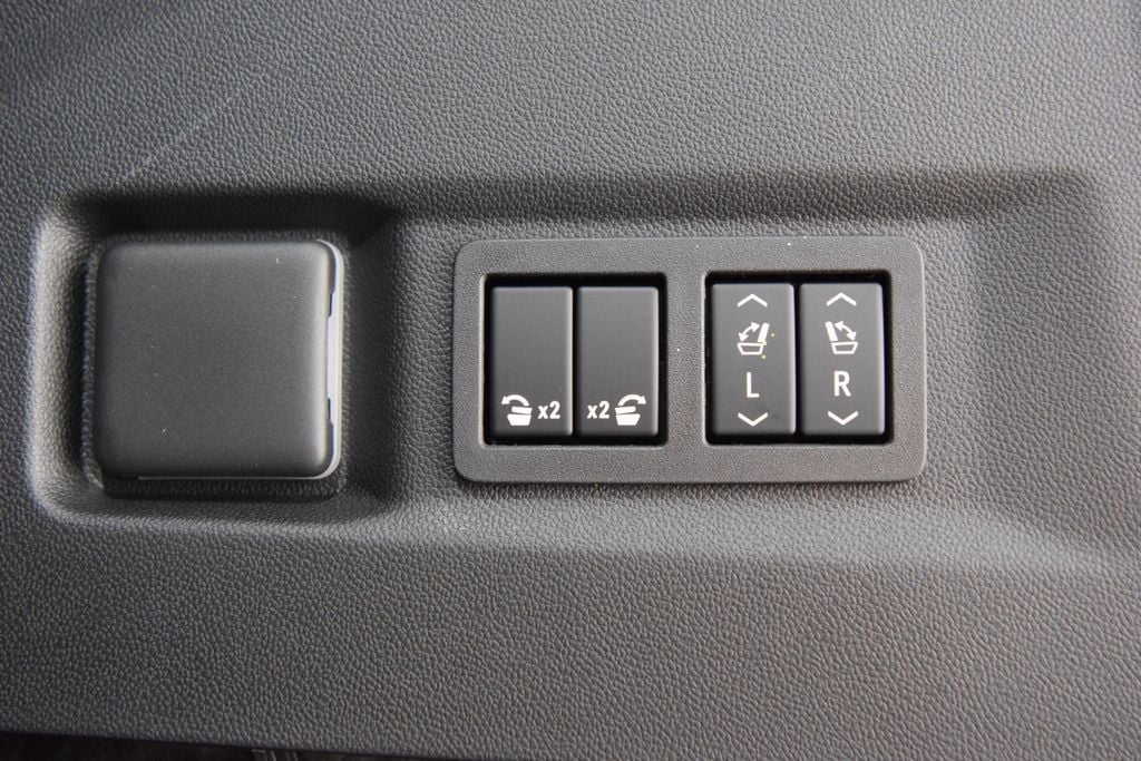 2026 Chevrolet Tahoe 4WD 4dr LT - 23024072 - 23