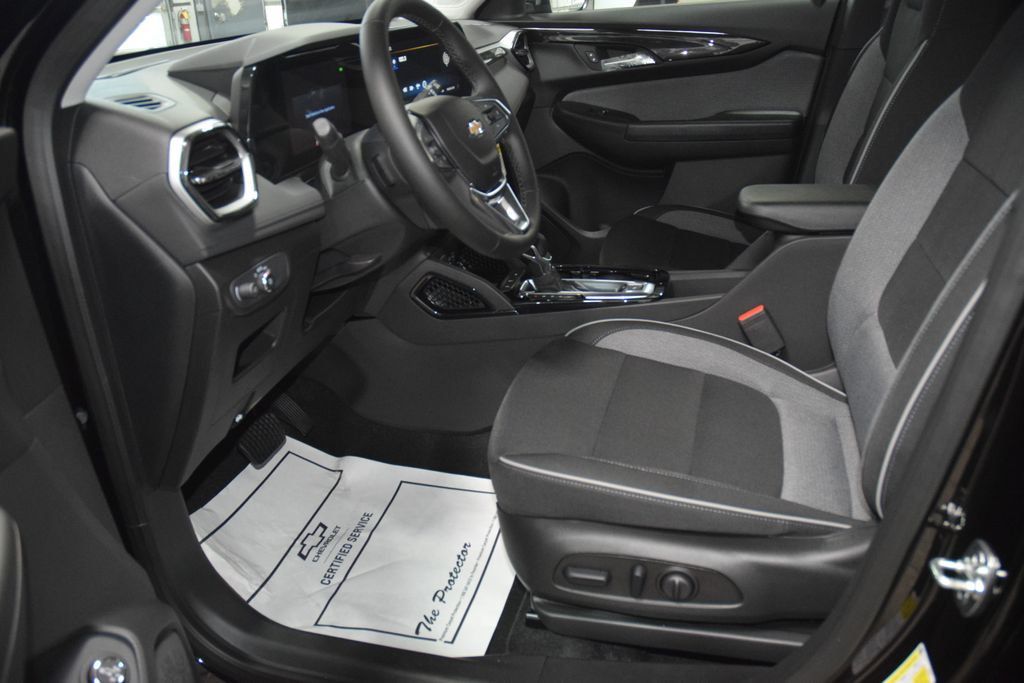 2026 Chevrolet Trailblazer FWD 4dr LT - 23042118 - 37