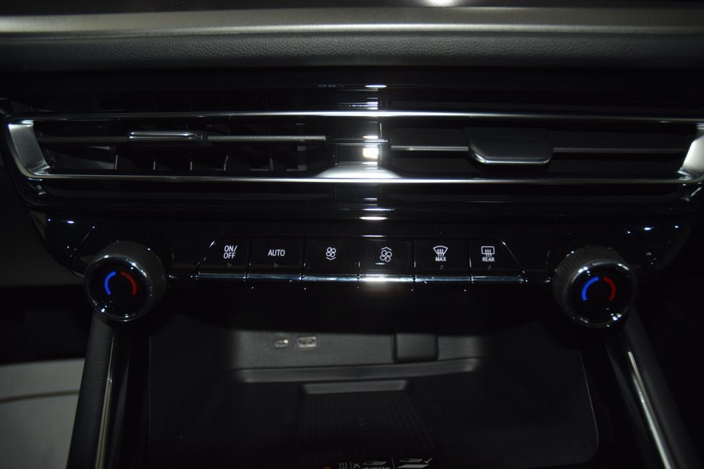 2026 Chevrolet Traverse AWD 4dr LT w/2LT - 23035773 - 30