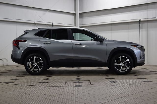 2026 Chevrolet Trax FWD 4dr 1RS - 22994204 - 8