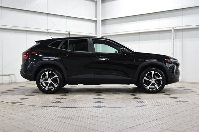 2026 Chevrolet Trax FWD 4dr 1RS - 23019683 - 8