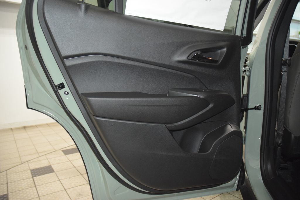 2026 Chevrolet Trax FWD 4dr ACTIV - 22996972 - 37