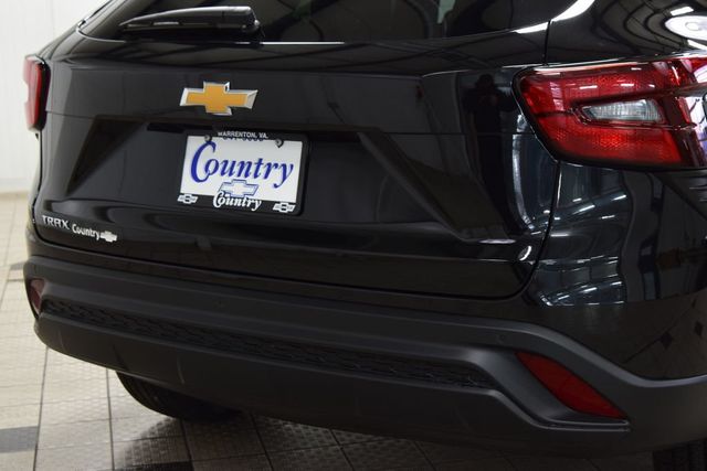 2026 Chevrolet Trax FWD 4dr LS - 22996963 - 18