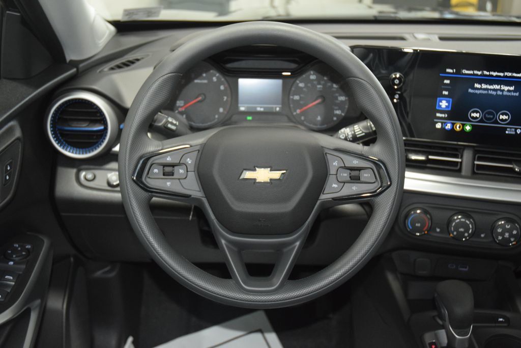 2026 Chevrolet Trax FWD 4dr LS - 22996963 - 31