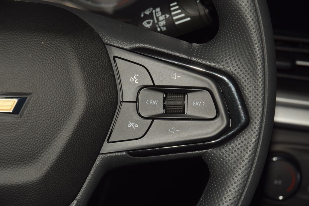 2026 Chevrolet Trax FWD 4dr LS - 22996963 - 33