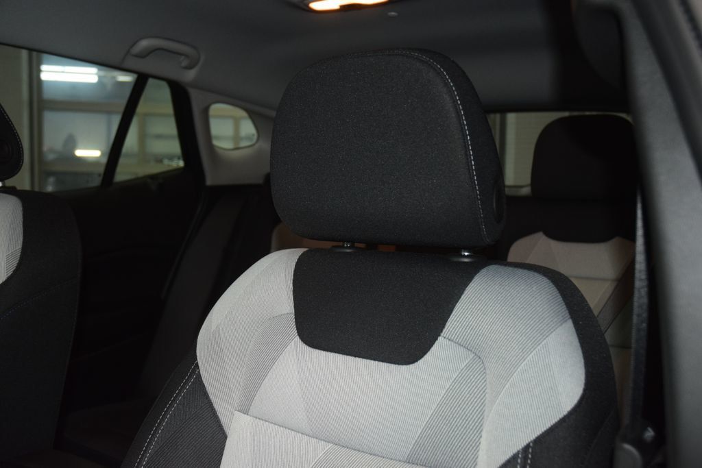 2026 Chevrolet Trax FWD 4dr LS - 22996963 - 35