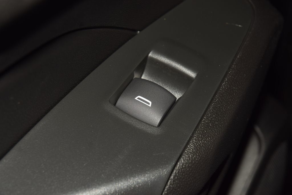 2026 Chevrolet Trax FWD 4dr LS - 22996963 - 38