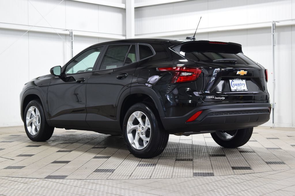 2026 Chevrolet Trax FWD 4dr LS - 22996963 - 5