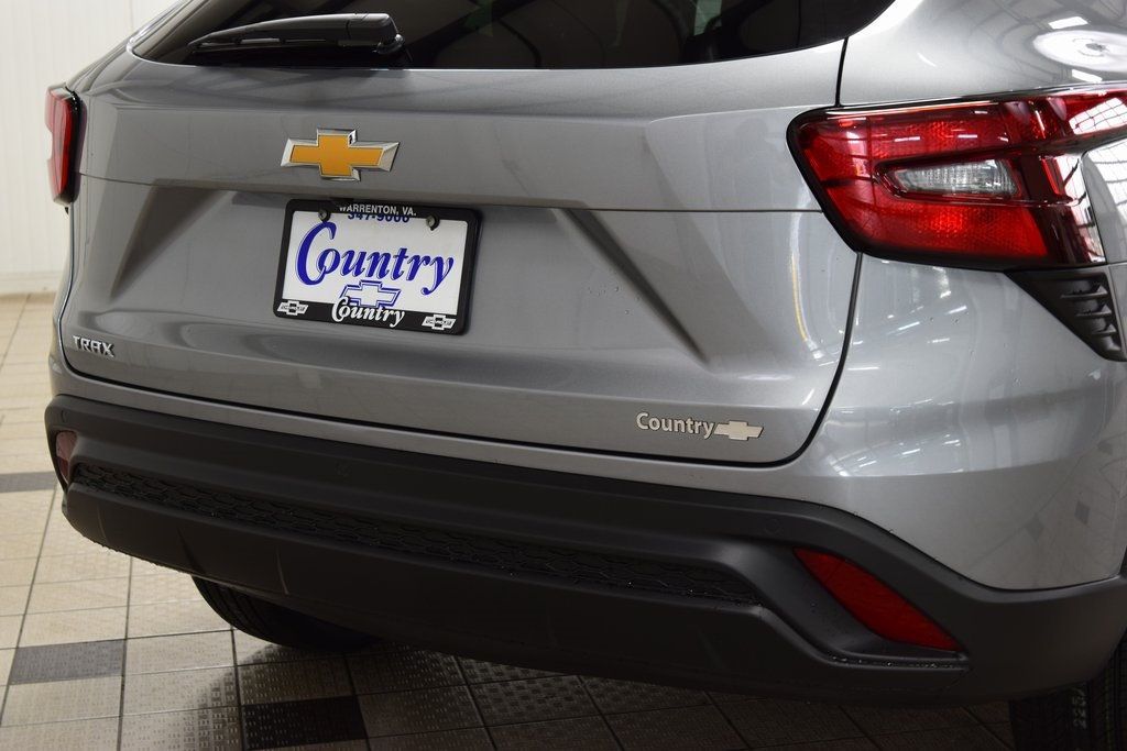 2026 Chevrolet Trax FWD 4dr LS - 22996992 - 18