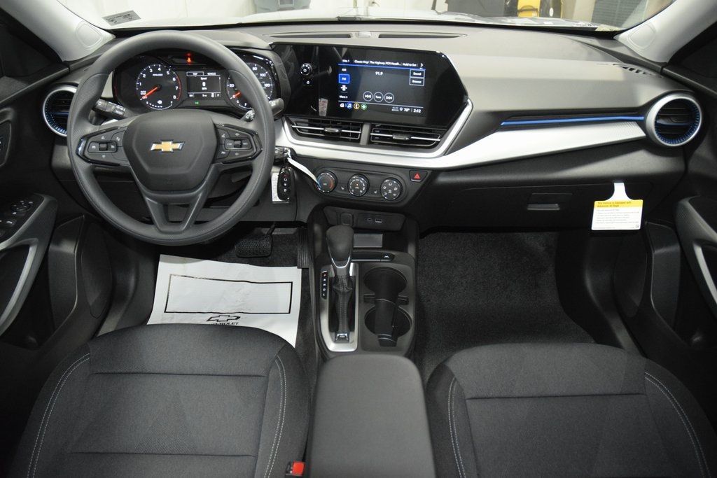 2026 Chevrolet Trax FWD 4dr LS - 22996992 - 26