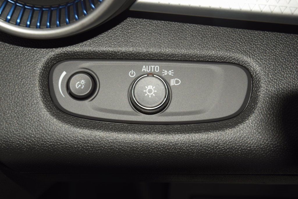 2026 Chevrolet Trax FWD 4dr LS - 22996992 - 30