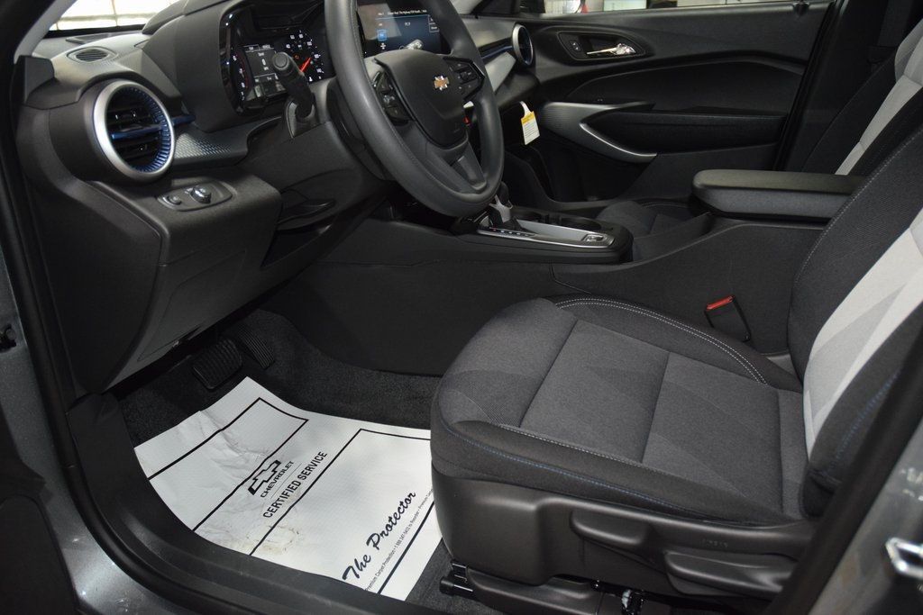 2026 Chevrolet Trax FWD 4dr LS - 22996992 - 34