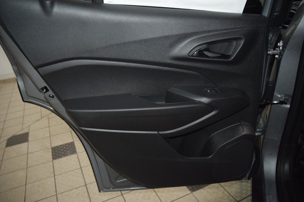 2026 Chevrolet Trax FWD 4dr LS - 22996992 - 37