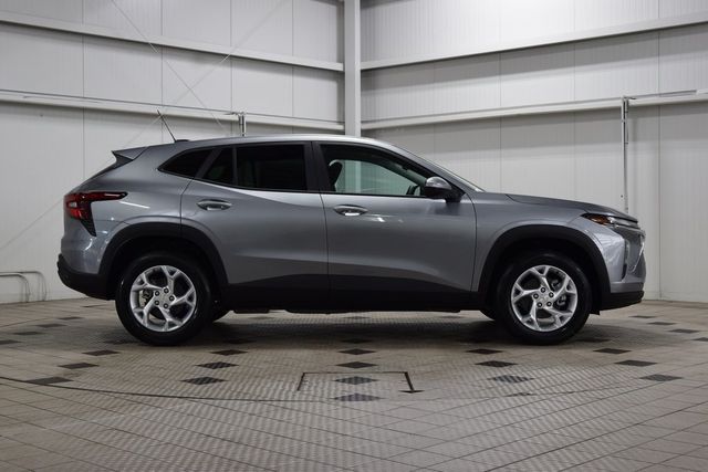 2026 Chevrolet Trax FWD 4dr LS - 22996992 - 8